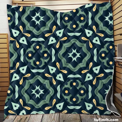 Beautiful Colored Ethnic Pattern Quilt Blanket