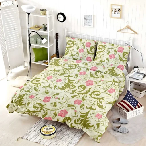 Beautiful Small Pink Floral Pattern Bedding Set