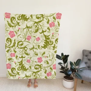 Beautiful Small Pink Floral Pattern Fleece Blanket