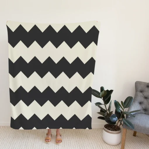 Black And White Chevron Design Fleece Blanket