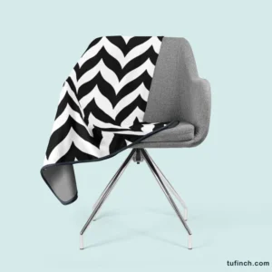 Black Wavy Chevron Fleece Blanket 2