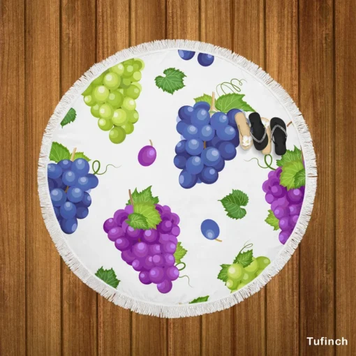 Bunch Of Green Purple Grapes Round Beach Towel