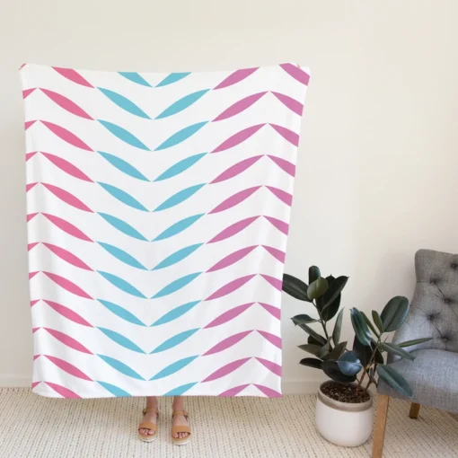 Colorful Zigzag Geometric Repeat Fleece Blanket