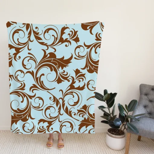 Decorative Damask Pattern Fleece Blanket