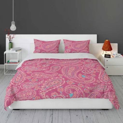 Deep Peach Pretty Paisley On Medium Pink Bedding Set 1