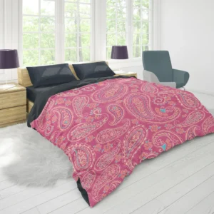 Deep Peach Pretty Paisley On Medium Pink Duvet Cover 1