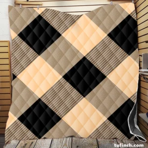 Diagonal Gingham Plaid Pattern Quilt Blanket