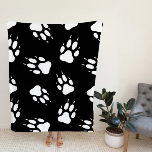 Dog Wolf Paw Seamless Fleece Blanket