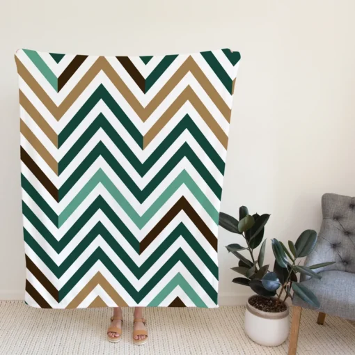 Elegant Geometric Zigzag Style Fleece Blanket