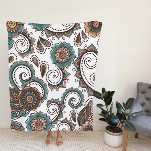 Elegant Paisley Pattern With Vintage Flower Fleece Blanket