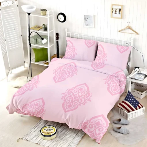 Elegant Pink Damask Pattern Bedding Set