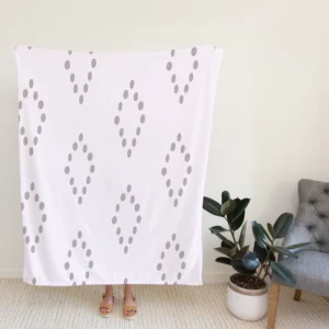 Ethnic Triangle Minimalist Pattern Fleece Blanket