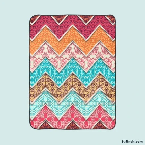 Ethnic Zigzag Pattern Fleece Blanket 1