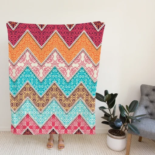 Ethnic Zigzag Pattern Fleece Blanket