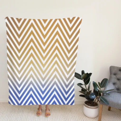 Gradient Zigzag Geometric Pattern Fleece Blanket