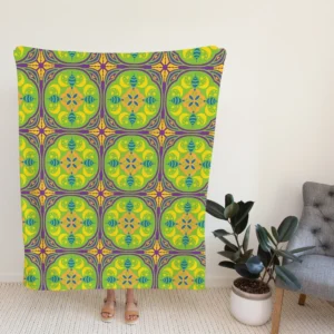 Green Circle Ethnic Pattern Fleece Blanket