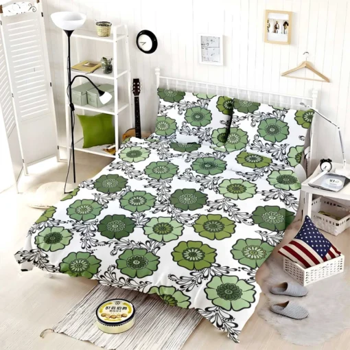 Green Flowers Pattern Bedding Set