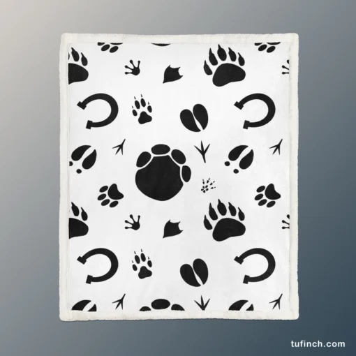 Hand Drawn Animals Paws Sherpa Fleece Blanket 1