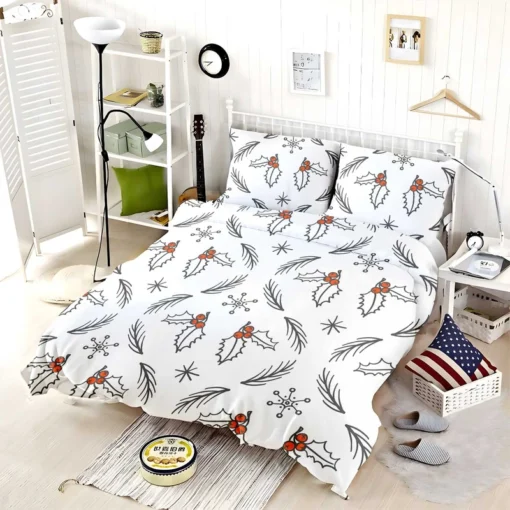 Hand Drawn Holly berry Ogee Pattern Snowflakes Bedding Set