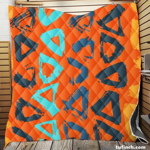 Hand Drawn Triangle Brush Design Quilt Blanket