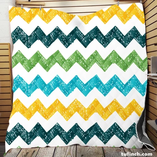 Hand Drawn Zigzag Pattern Quilt Blanket