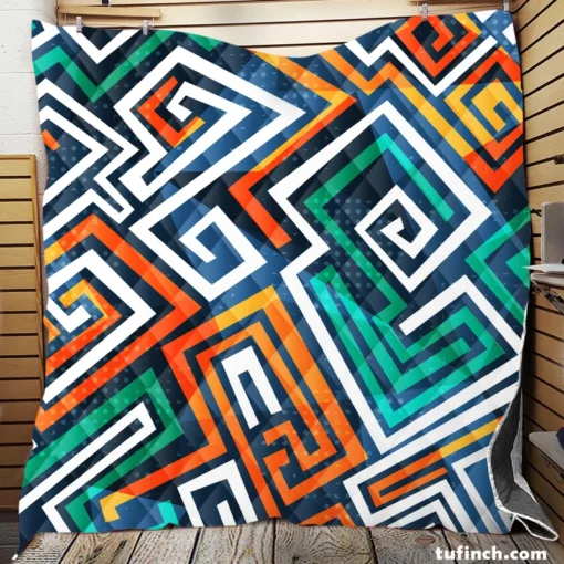 Maze-inspired Seamless Pattern Quilt Blanket