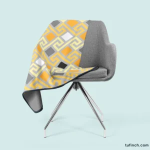 Meandrous Ikat Pattern Fleece Blanket 2