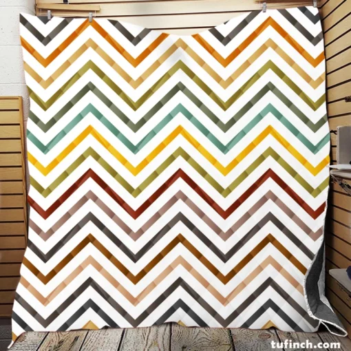 Multicolored Zigzag Lines Design Quilt Blanket