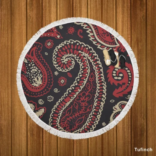 Red Off White Paisley On Black Background Round Beach Towel