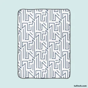 Repeat Lines Minimal Pattern Fleece Blanket 1