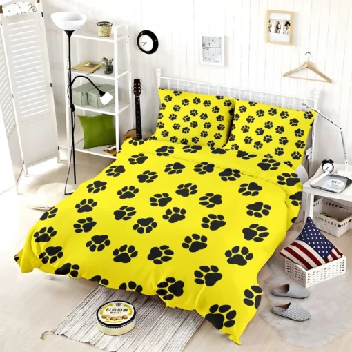 Rotated Pattern Dog Paw Bedding Set