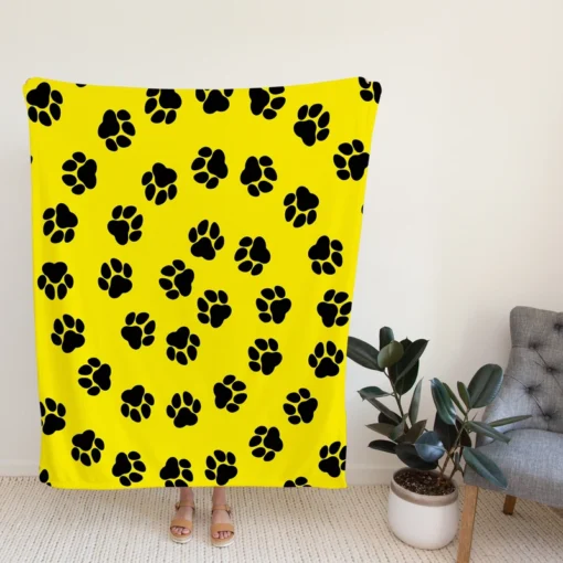 Rotated Pattern Dog Paw Fleece Blanket