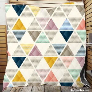 Scandinavian Triangle Pattern Quilt Blanket