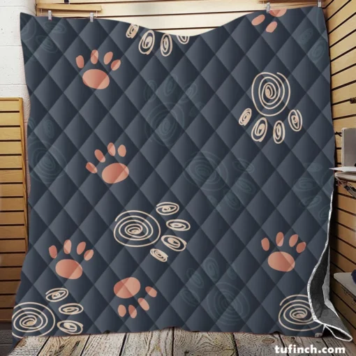 Spiral Animal Footprint Design Quilt Blanket