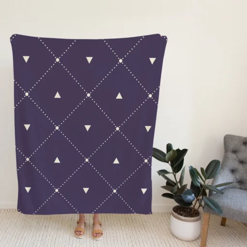 Square Pattern Triangle Design Fleece Blanket