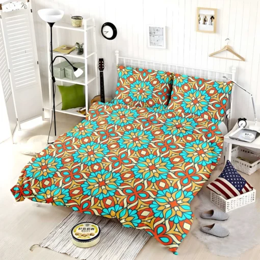 Traditional Ethnic Floral Pattern Bedding Set