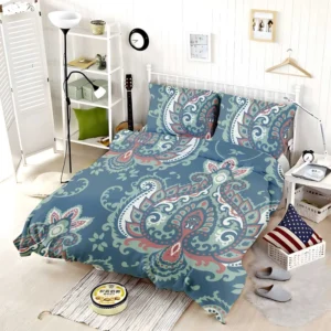 Traditional Indian Damask Pattern Bedding Set