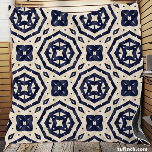 Two Colored Arabesque Pattern Quilt Blanket