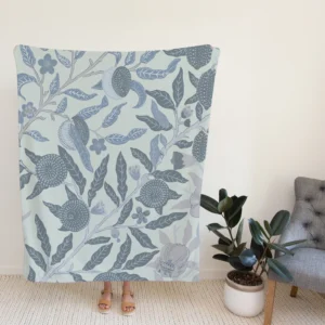 Vintage Botanical Floral Pattern Fleece Blanket