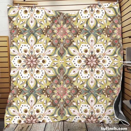 Vintage Floral Islamic Pattern Quilt Blanket