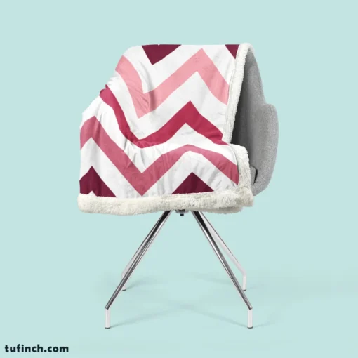 Viva Magenta Diagonal Zigzag Sherpa Fleece Blanket 2