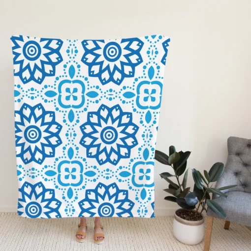 White Blue Mexican Pattern Fleece Blanket