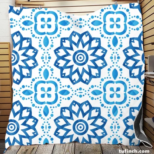 White Blue Mexican Pattern Quilt Blanket