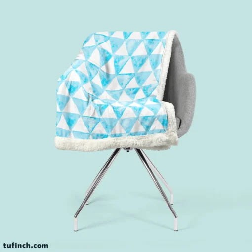 White Blue Triangle Design Sherpa Fleece Blanket 2