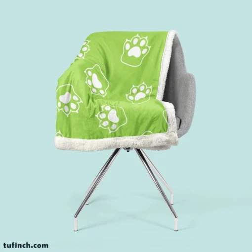 White Cat Paw Print In Green Background Sherpa Fleece Blanket 2