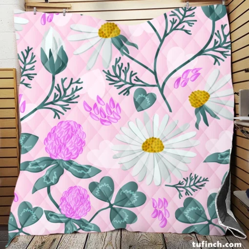 White Daisy Flower Spring Clover Flower Quilt Blanket