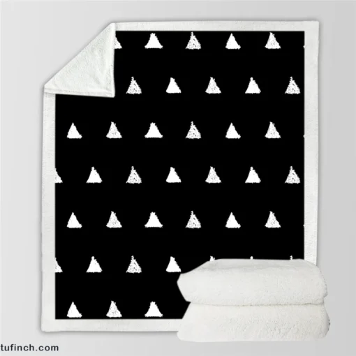 White Small Triangle Black Background Sherpa Fleece Blanket