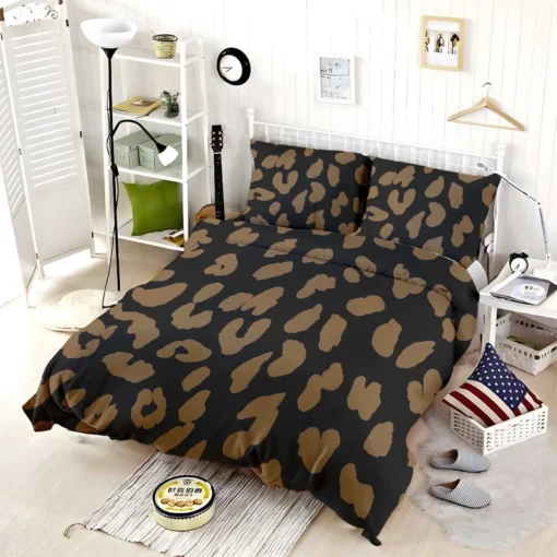 Wild Jaguar Print Pattern Bedding Set