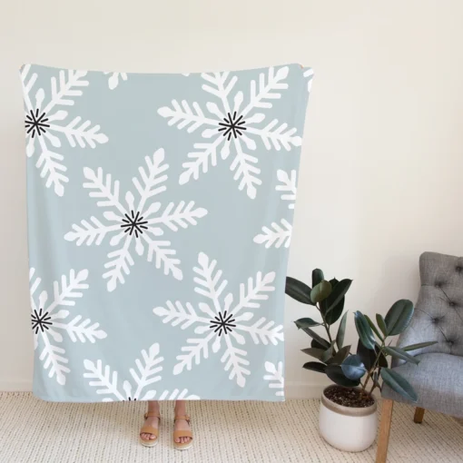 Winter Seasonal Snowflakes Fleece Blanket