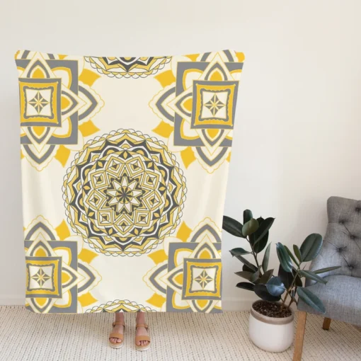 Yellow Off White Vintage Pattern Fleece Blanket